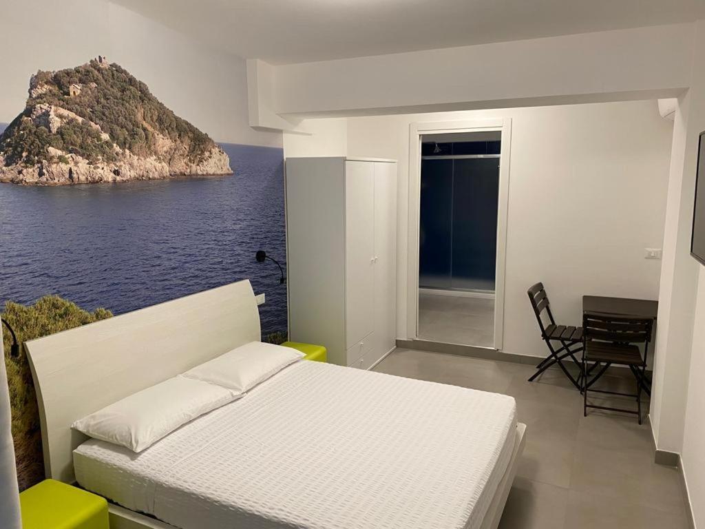 Torre Del Mare Rooms Bergeggi Exterior photo